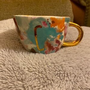 Initial “L” coffee cup